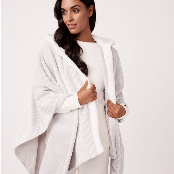 La Vie En Rose Other - Giant Knit Effect Plush Hooded Cape